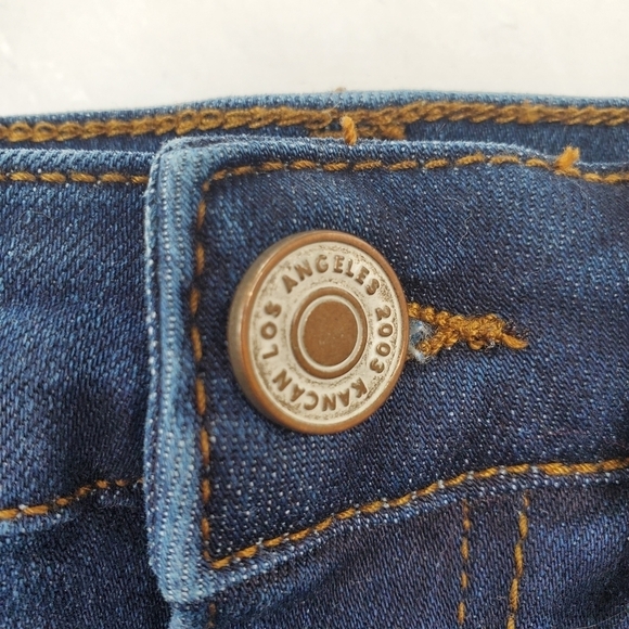 Kancan Denim Medium Wash Stretch Mini Jean Skirt Size 1/24 - Picture 5 of 10